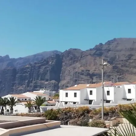 Apartmán Modern Mountain And Sea View